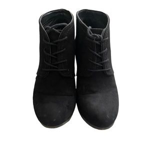 Arizona Ankle Boots Size 7.5 Women’s